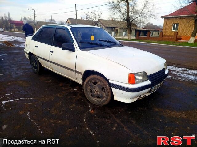 Білий Опель Кадет, об'ємом двигуна 1.5 л та пробігом 258 тис. км за 750 $, фото 1 на Automoto.ua