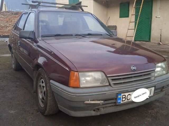 Білий Опель Кадет, об'ємом двигуна 1.6 л та пробігом 277 тис. км за 690 $, фото 1 на Automoto.ua