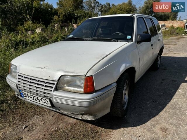 Білий Опель Кадет, об'ємом двигуна 1.3 л та пробігом 170 тис. км за 1350 $, фото 1 на Automoto.ua