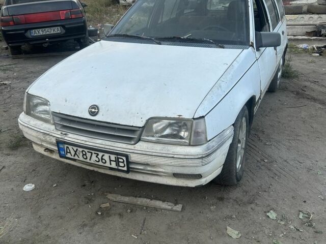 Білий Опель Кадет, об'ємом двигуна 1.7 л та пробігом 100 тис. км за 400 $, фото 1 на Automoto.ua