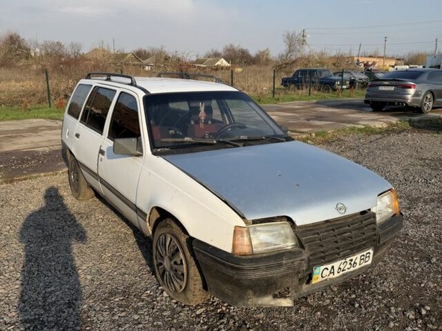 Білий Опель Кадет, об'ємом двигуна 1.5 л та пробігом 180 тис. км за 345 $, фото 1 на Automoto.ua