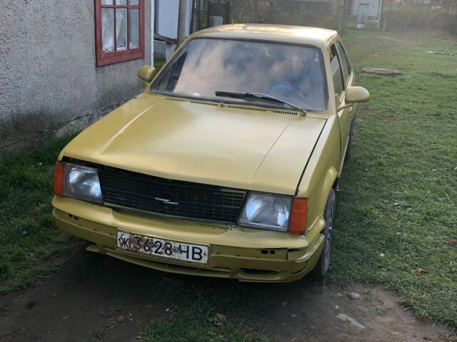 Бежевый Опель Кадет, объемом двигателя 1 л и пробегом 1 тыс. км за 750 $, фото 1 на Automoto.ua
