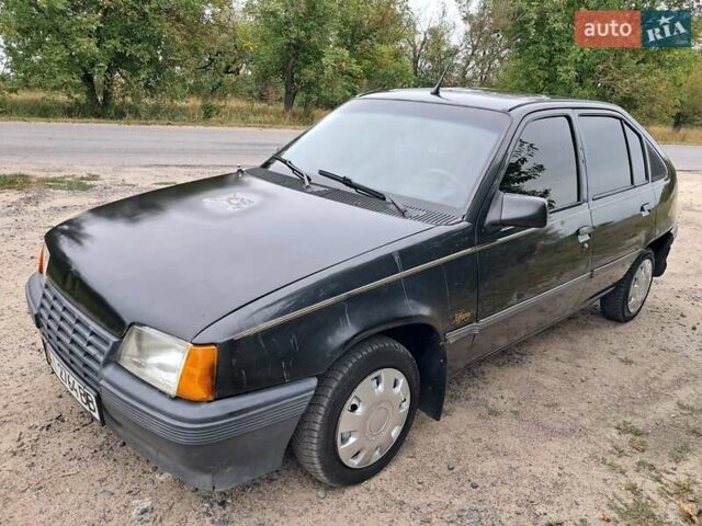 Черный Опель Кадет, объемом двигателя 1.8 л и пробегом 100 тыс. км за 1200 $, фото 1 на Automoto.ua
