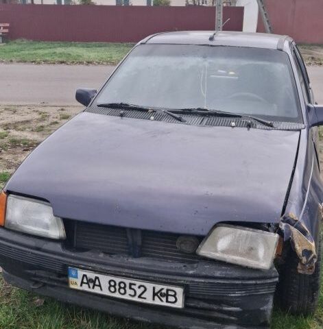 Фиолетовый Опель Кадет, объемом двигателя 0 л и пробегом 190 тыс. км за 500 $, фото 1 на Automoto.ua