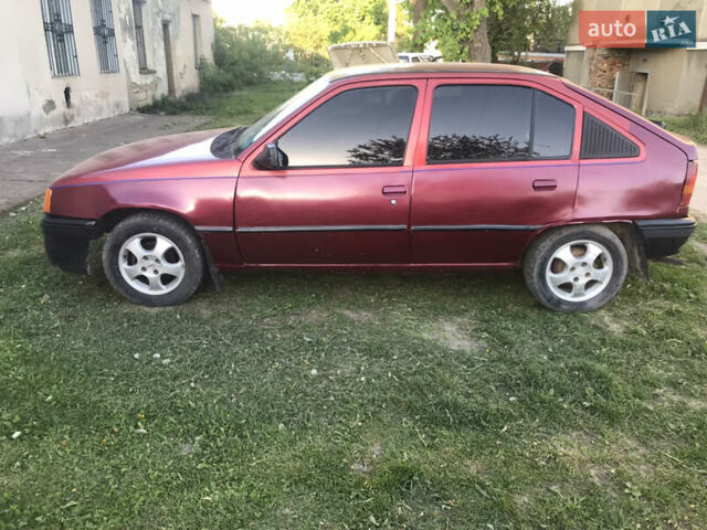 Червоний Опель Кадет, об'ємом двигуна 1.3 л та пробігом 180 тис. км за 650 $, фото 1 на Automoto.ua