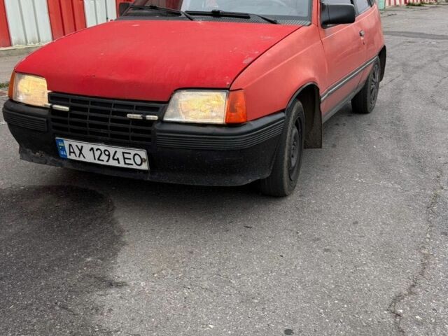 Красный Опель Кадет, объемом двигателя 1.3 л и пробегом 250 тыс. км за 800 $, фото 1 на Automoto.ua