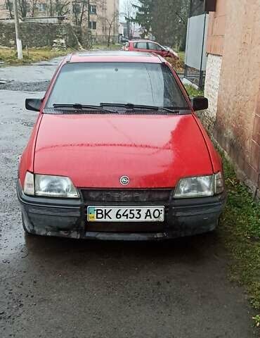 Червоний Опель Кадет, об'ємом двигуна 1.3 л та пробігом 200 тис. км за 550 $, фото 1 на Automoto.ua