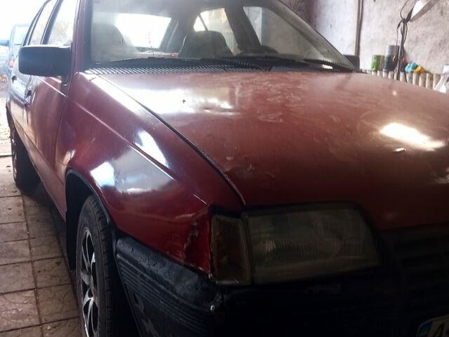 Красный Опель Кадет, объемом двигателя 1.3 л и пробегом 350 тыс. км за 600 $, фото 1 на Automoto.ua