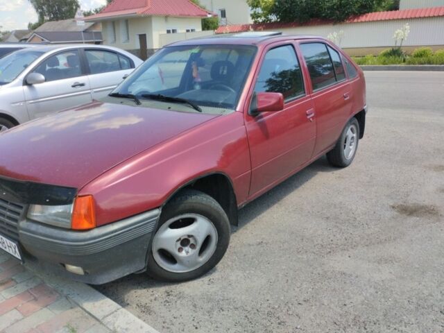 Красный Опель Кадет, объемом двигателя 1.6 л и пробегом 3 тыс. км за 1050 $, фото 1 на Automoto.ua