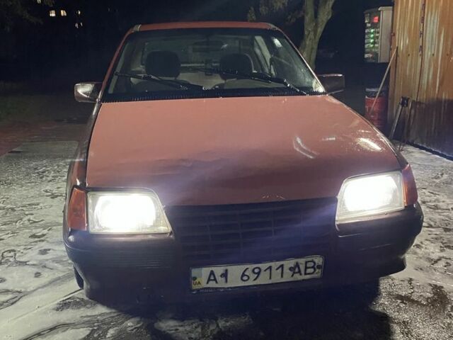 Красный Опель Кадет, объемом двигателя 1.4 л и пробегом 95 тыс. км за 1099 $, фото 1 на Automoto.ua
