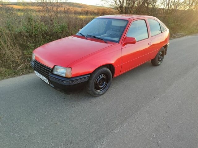 Червоний Опель Кадет, об'ємом двигуна 1.6 л та пробігом 55 тис. км за 750 $, фото 1 на Automoto.ua