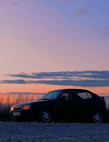 Красный Опель Кадет, объемом двигателя 1.6 л и пробегом 222 тыс. км за 1450 $, фото 1 на Automoto.ua