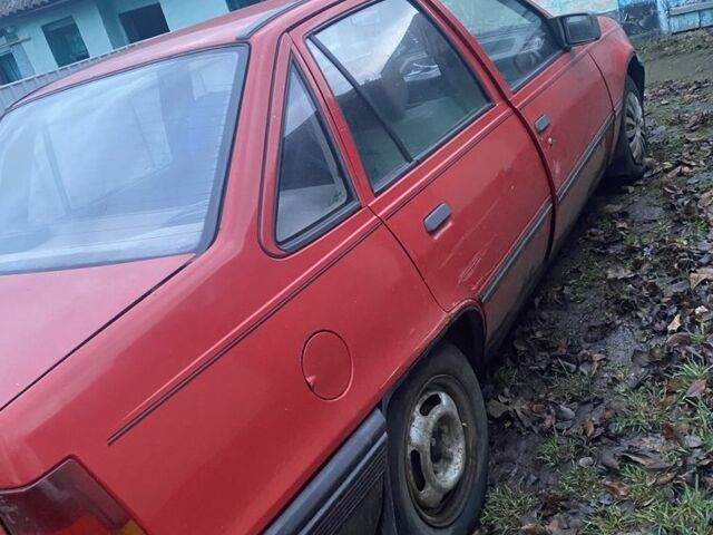 Красный Опель Кадет, объемом двигателя 1.3 л и пробегом 3 тыс. км за 473 $, фото 1 на Automoto.ua