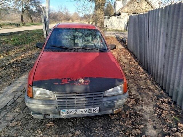 Червоний Опель Кадет, об'ємом двигуна 0 л та пробігом 94 тис. км за 638 $, фото 1 на Automoto.ua