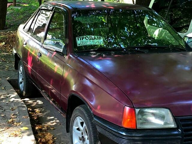 Красный Опель Кадет, объемом двигателя 1.3 л и пробегом 3 тыс. км за 1000 $, фото 1 на Automoto.ua
