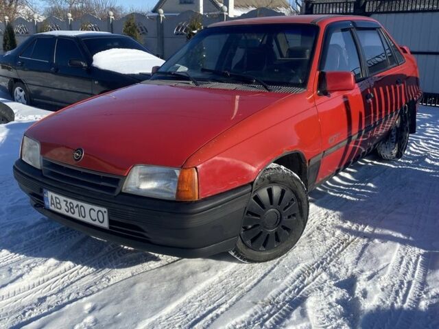 Червоний Опель Кадет, об'ємом двигуна 1.6 л та пробігом 1000 тис. км за 1000 $, фото 1 на Automoto.ua