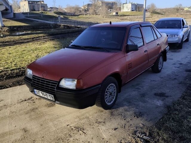 Червоний Опель Кадет, об'ємом двигуна 1.3 л та пробігом 250 тис. км за 850 $, фото 1 на Automoto.ua