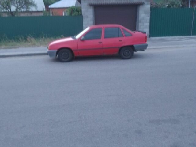 Красный Опель Кадет, объемом двигателя 1.3 л и пробегом 190 тыс. км за 868 $, фото 1 на Automoto.ua