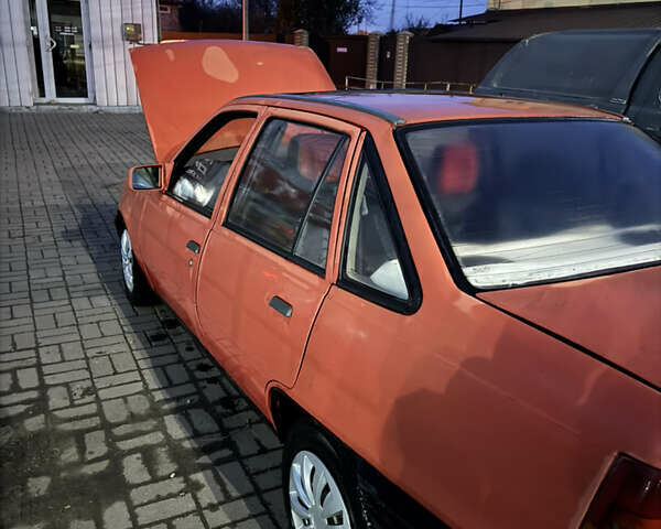 Червоний Опель Кадет, об'ємом двигуна 1.3 л та пробігом 84 тис. км за 800 $, фото 1 на Automoto.ua