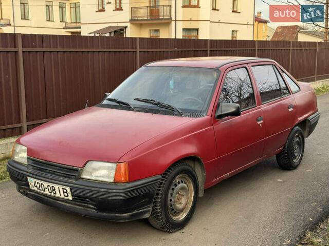 Красный Опель Кадет, объемом двигателя 1.4 л и пробегом 260 тыс. км за 240 $, фото 1 на Automoto.ua