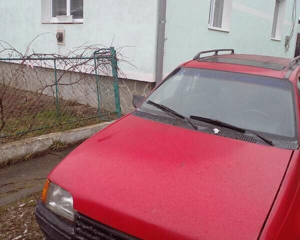 Красный Опель Кадет, объемом двигателя 0 л и пробегом 300 тыс. км за 530 $, фото 1 на Automoto.ua