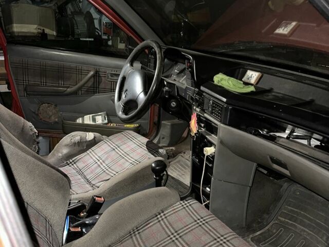 Опель Кадет 1988 в Днепре (Днепропетровске) на Automoto.ua Красный Опель Кадет, объемом двигателя 1.3 л и пробегом 80 тыс. км за 263 $, фото 1 на Automoto.ua