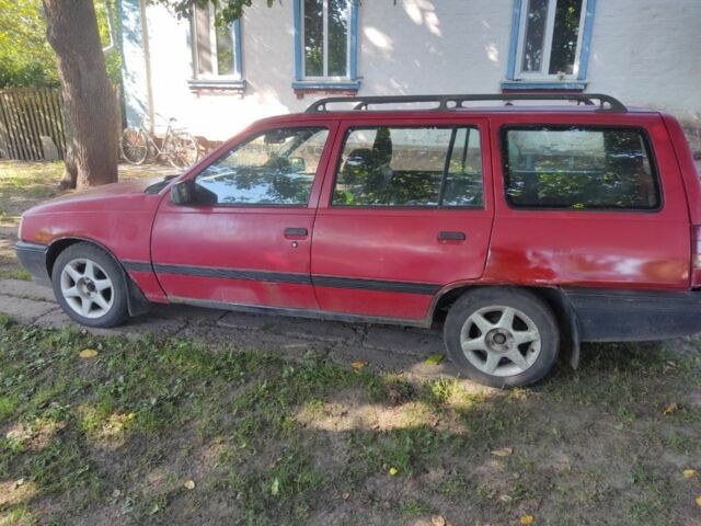 Красный Опель Кадет, объемом двигателя 1.4 л и пробегом 10 тыс. км за 500 $, фото 1 на Automoto.ua