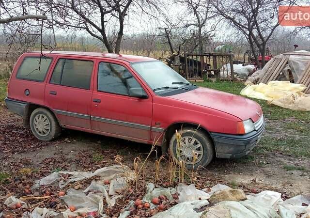 Червоний Опель Кадет, об'ємом двигуна 1.4 л та пробігом 200 тис. км за 1000 $, фото 1 на Automoto.ua