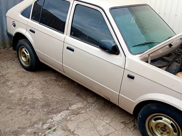 Опель Кадет, объемом двигателя 1.6 л и пробегом 50 тыс. км за 900 $, фото 1 на Automoto.ua