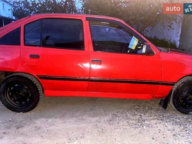 Опель Кадет, объемом двигателя 1.4 л и пробегом 300 тыс. км за 950 $, фото 1 на Automoto.ua