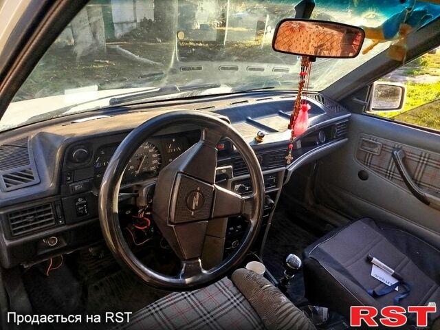 Опель Кадет, объемом двигателя 1.3 л и пробегом 0 тыс. км за 800 $, фото 1 на Automoto.ua