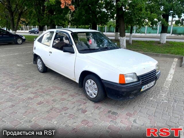 Опель Кадет, объемом двигателя 1.3 л и пробегом 230 тыс. км за 550 $, фото 1 на Automoto.ua