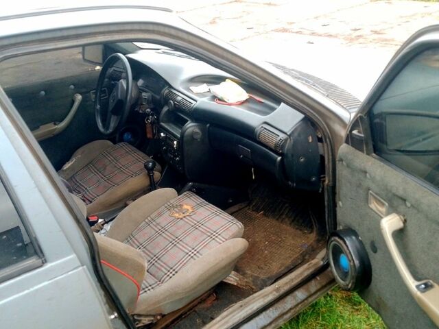 Опель Кадет, объемом двигателя 1.4 л и пробегом 0 тыс. км за 1000 $, фото 1 на Automoto.ua