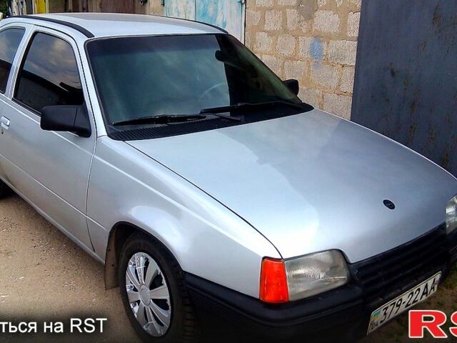 Опель Кадет, объемом двигателя 1.7 л и пробегом 150 тыс. км за 1100 $, фото 1 на Automoto.ua