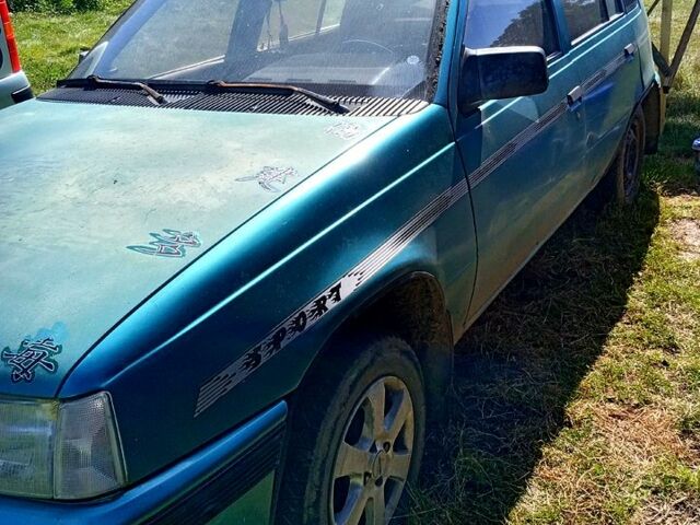 Опель Кадет, объемом двигателя 1.7 л и пробегом 0 тыс. км за 1000 $, фото 1 на Automoto.ua