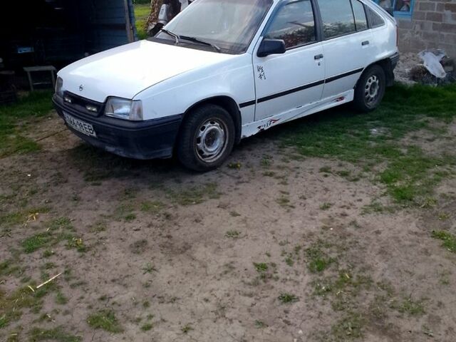 Опель Кадет, объемом двигателя 1.7 л и пробегом 0 тыс. км за 1080 $, фото 1 на Automoto.ua