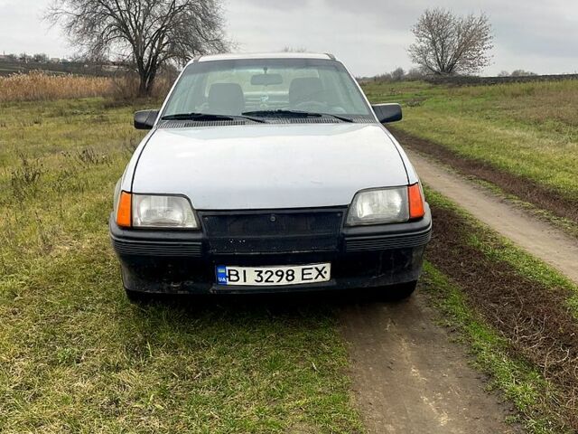 Опель Кадет, объемом двигателя 1.3 л и пробегом 0 тыс. км за 830 $, фото 1 на Automoto.ua