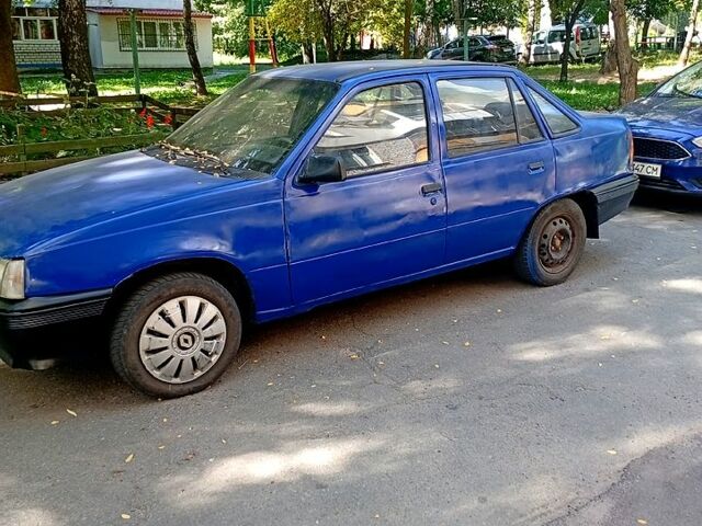 Опель Кадет, объемом двигателя 1.3 л и пробегом 0 тыс. км за 800 $, фото 1 на Automoto.ua