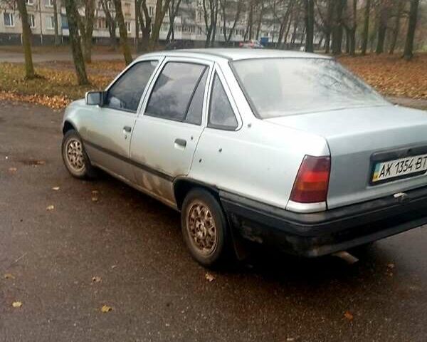 Опель Кадет, объемом двигателя 1.3 л и пробегом 500 тыс. км за 600 $, фото 1 на Automoto.ua