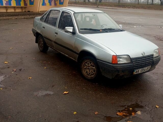 Опель Кадет, объемом двигателя 1.3 л и пробегом 500 тыс. км за 600 $, фото 1 на Automoto.ua