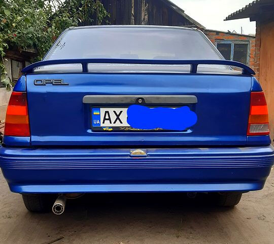 Опель Кадет, объемом двигателя 1.6 л и пробегом 0 тыс. км за 1100 $, фото 1 на Automoto.ua