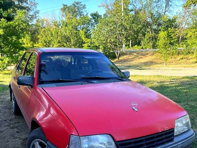 Опель Кадет, объемом двигателя 1.3 л и пробегом 69 тыс. км за 840 $, фото 1 на Automoto.ua