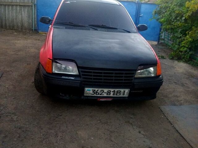 Опель Кадет, объемом двигателя 1.3 л и пробегом 0 тыс. км за 900 $, фото 1 на Automoto.ua