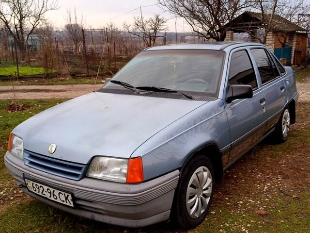 Опель Кадет, объемом двигателя 16 л и пробегом 180 тыс. км за 1450 $, фото 1 на Automoto.ua