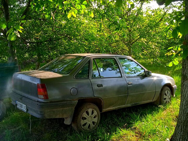 Опель Кадет, объемом двигателя 1.8 л и пробегом 0 тыс. км за 700 $, фото 1 на Automoto.ua