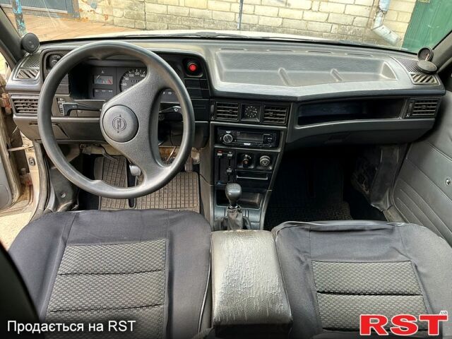 Опель Кадет, объемом двигателя 1.4 л и пробегом 0 тыс. км за 1400 $, фото 1 на Automoto.ua