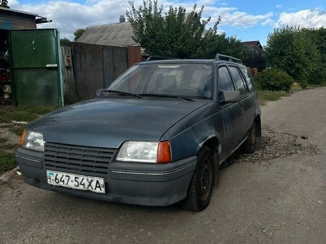 Опель Кадет, об'ємом двигуна 1.3 л та пробігом 333 тис. км за 850 $, фото 1 на Automoto.ua