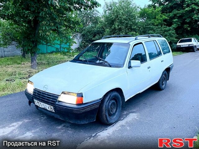 Опель Кадет, объемом двигателя 1.5 л и пробегом 250 тыс. км за 650 $, фото 1 на Automoto.ua