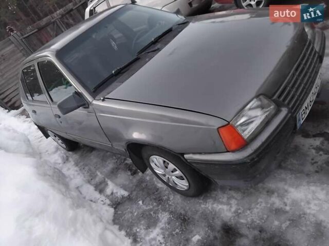 Серый Опель Кадет, объемом двигателя 1.4 л и пробегом 250 тыс. км за 1000 $, фото 1 на Automoto.ua