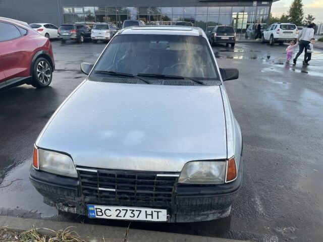 Сірий Опель Кадет, об'ємом двигуна 1.3 л та пробігом 36 тис. км за 653 $, фото 1 на Automoto.ua